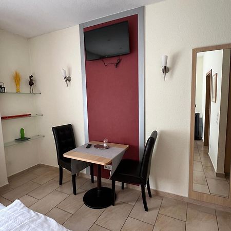 Hotel Pfaelzer Hof Enkenbach-Alsenborn Eksteriør billede