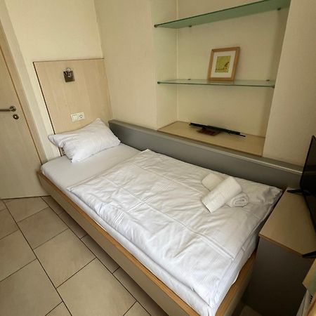 Hotel Pfaelzer Hof Enkenbach-Alsenborn Eksteriør billede