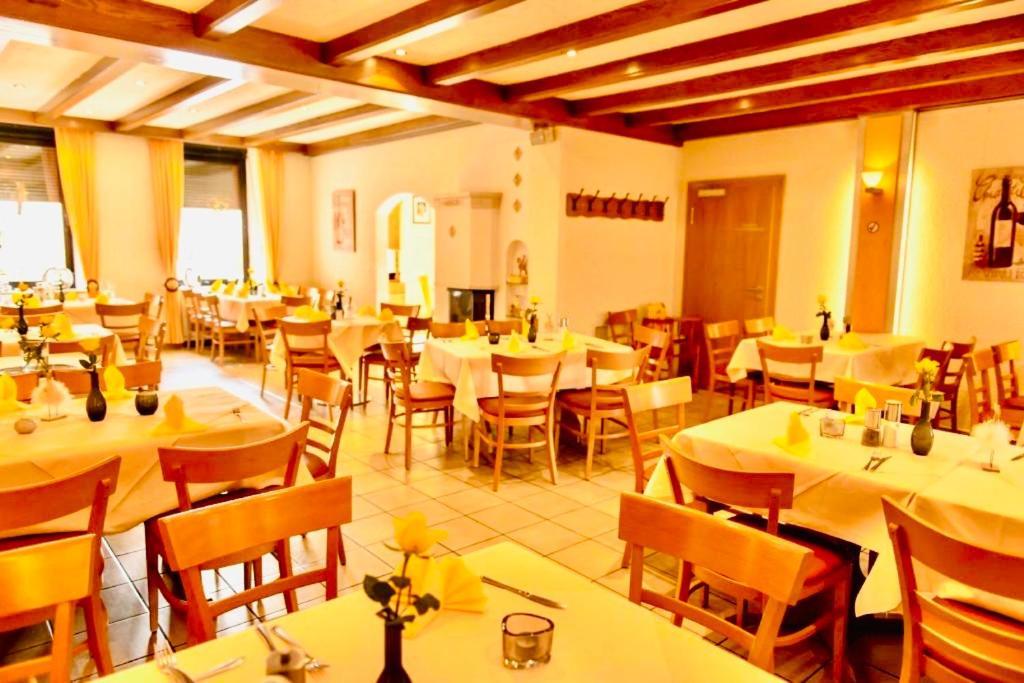 Hotel Pfaelzer Hof Enkenbach-Alsenborn Eksteriør billede